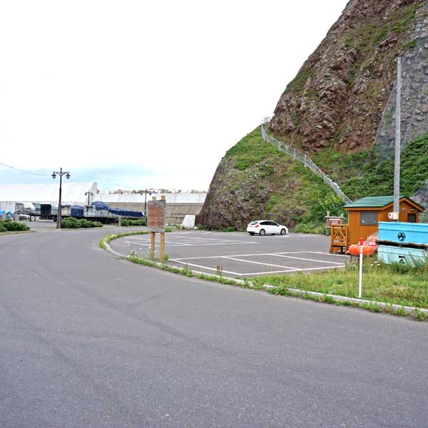 オロンコ岩散策路専用駐車場